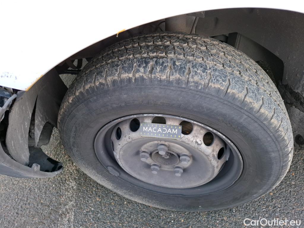  Opel  Movano  B Fourgon/Combi Fourgon Moyen L2H2 3 5t turbo 135CV BVM6 E6dT #133