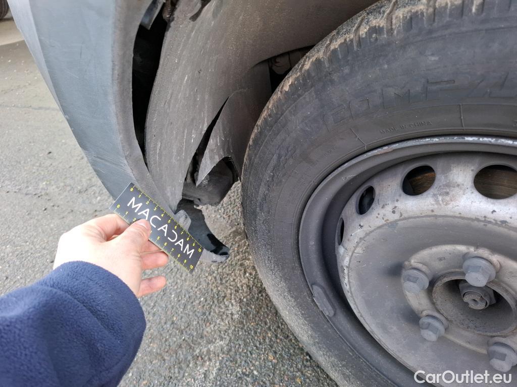  Opel  Movano  B Fourgon/Combi Fourgon Moyen L2H2 3 5t turbo 135CV BVM6 E6dT #88