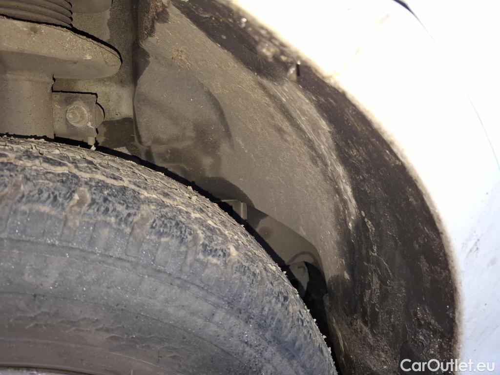  Opel  Movano  B Fourgon/Combi Fourgon Moyen L2H2 3 5t turbo 135CV BVM6 E6dT #149