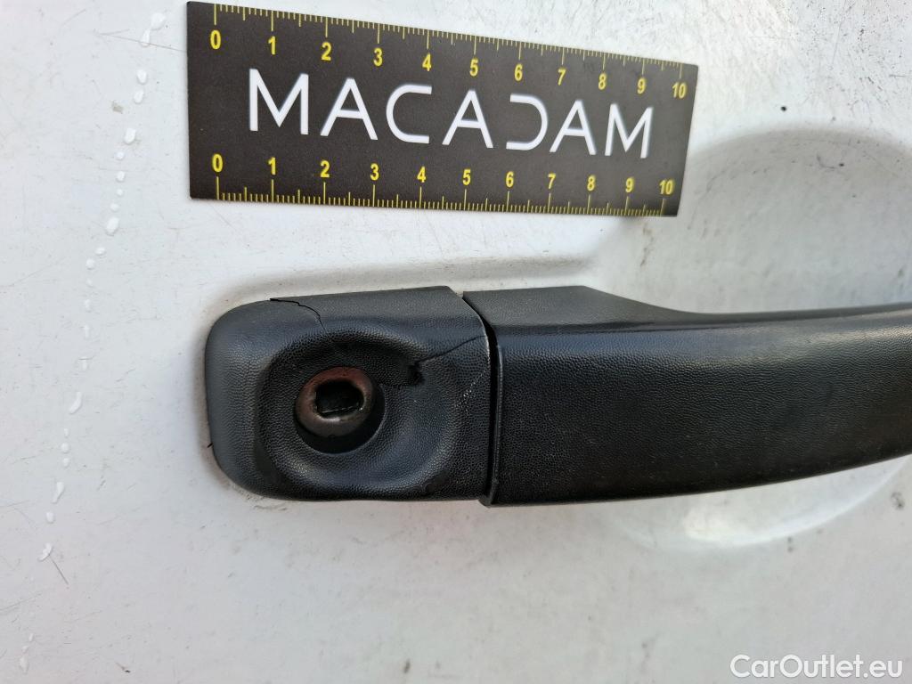  Opel  Movano  B Fourgon/Combi Fourgon Moyen L2H2 3 5t turbo 135CV BVM6 E6dT #126