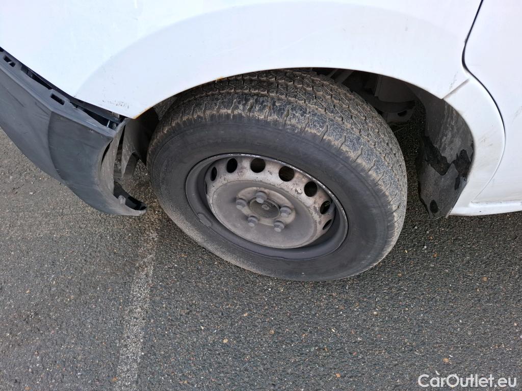  Opel  Movano  B Fourgon/Combi Fourgon Moyen L2H2 3 5t turbo 135CV BVM6 E6dT #87