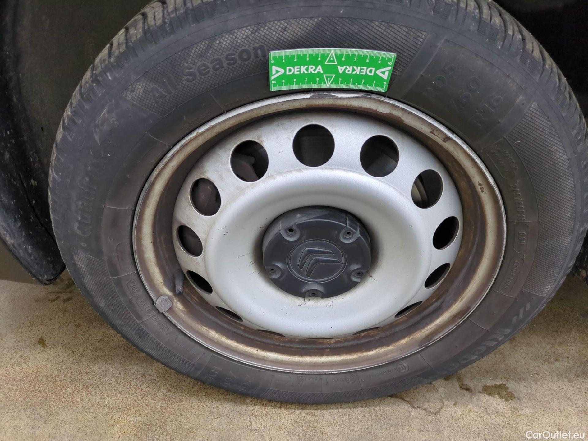  Citroen  Berlingo  Fourgon Club M 1000 1.5 BlueHDi 130CV BVA8 E6dT #19