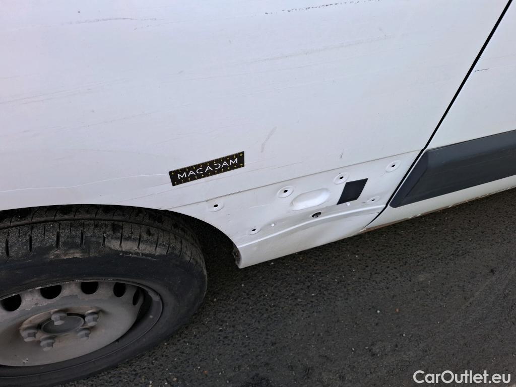  Opel  Movano  B Fourgon/Combi Fourgon Moyen L2H2 3 5t turbo 135CV BVM6 E6dT #109