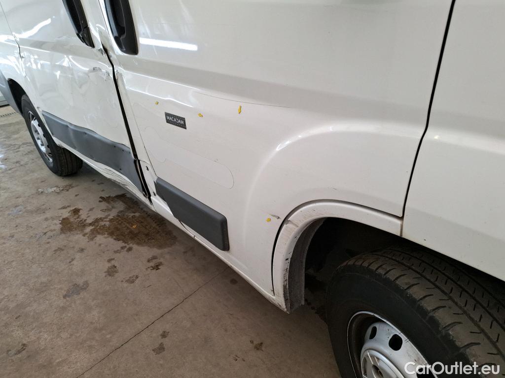  Citroen  Jumper CITROEN  / 2014 / 4P / Fourgon tôlé 33 L1H1 BlueHDi 110 BVM6 Club #64