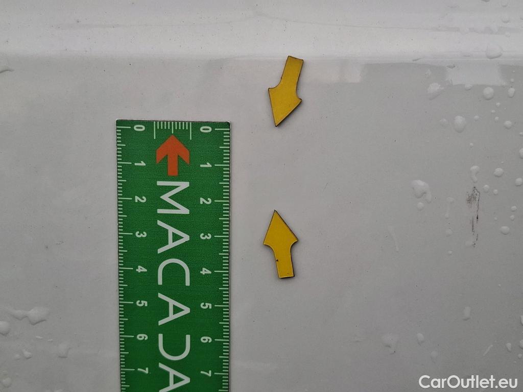  Volkswagen  Crafter  Fourgon Fourgon 35 mittlerer Radstand mit Hochdach FWD 2.0 140CV BVM6 #36