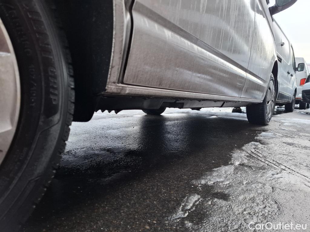  Volkswagen  Transporter VOLKSWAGEN  / 2019 / 4P / Fourgon tôlé 2.0 TDi 150 L1H1 Business Plus #29