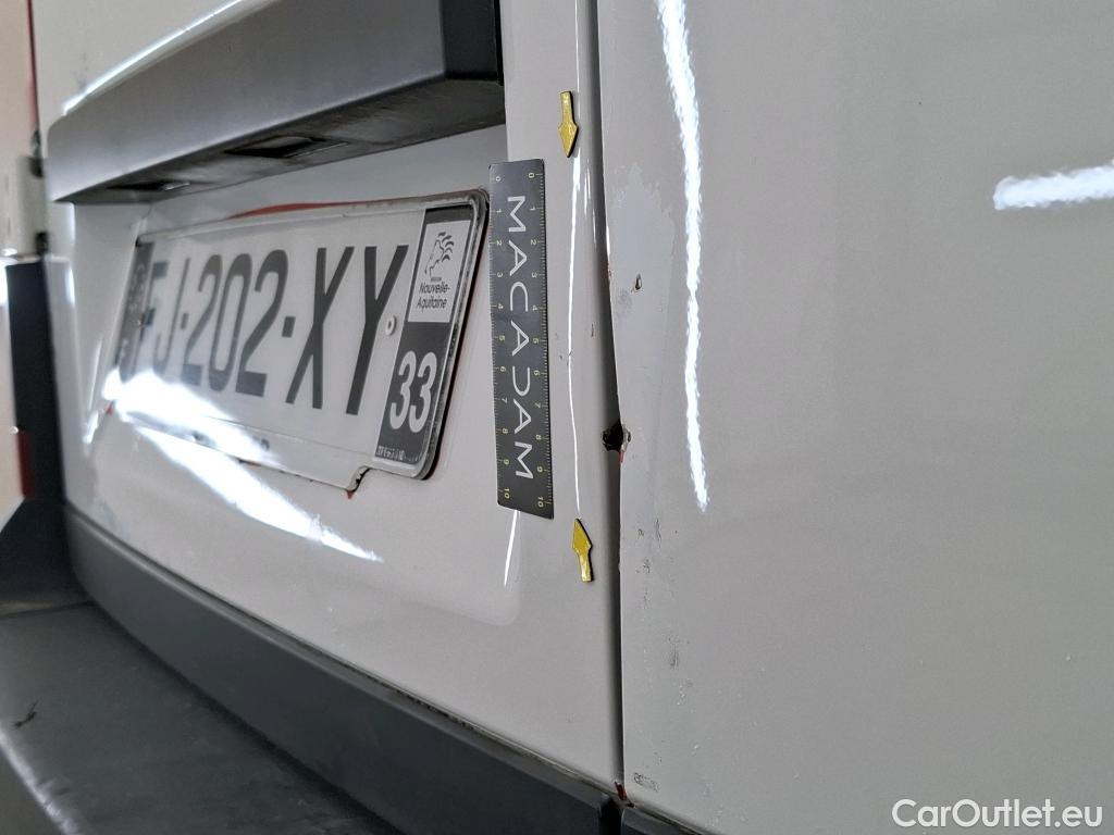  Volkswagen  Crafter  Fourgon Fourgon 30 mittlerer Radstand mit Hochdach FWD 2.0 #22