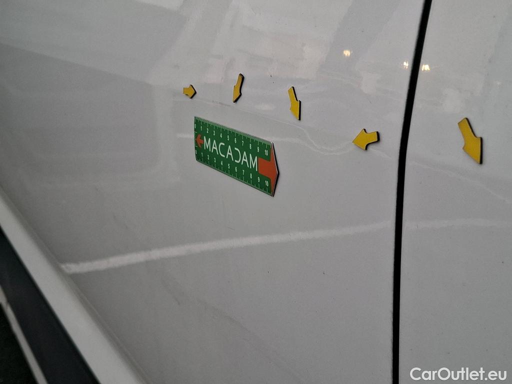  Volkswagen  Crafter  Fourgon Fourgon 35 mittlerer Radstand mit Hochdach FWD 2.0 140CV BVM6 #6