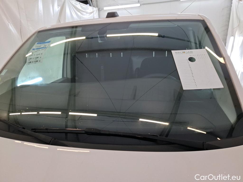  Volkswagen  Transporter VOLKSWAGEN  / 2019 / 4P / Fourgon tôlé 2.0 TDi 150 4MO L1H1 Business Line #1