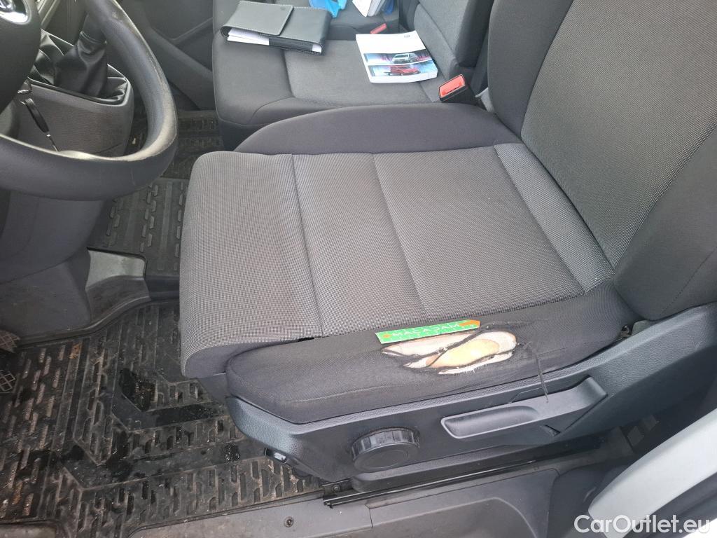  Volkswagen  Crafter  Fourgon Fourgon 35 mittlerer Radstand mit Hochdach FWD 2.0 140CV BVM6 #12