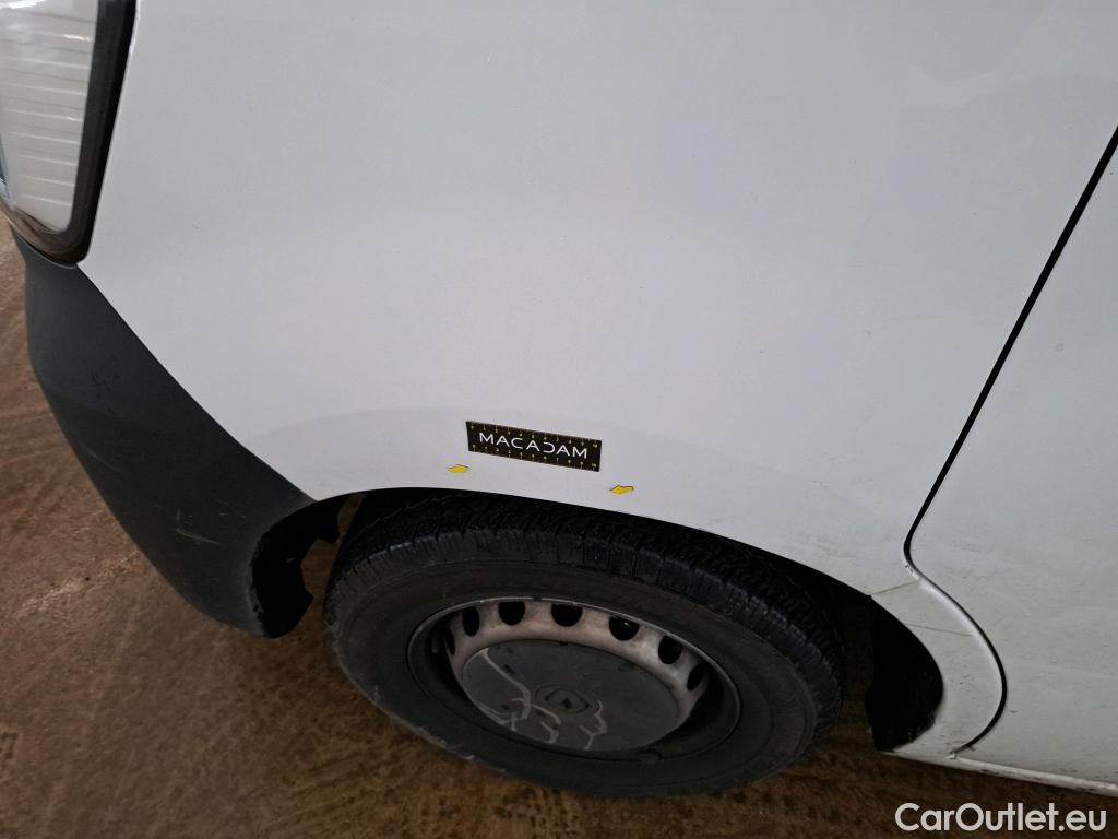  Renault  Master RENAULT  / 2019 / 4P / Fourgon tôlé FG Tr GCF F3500 L2H2 Blue dCi 145 EVIE #32