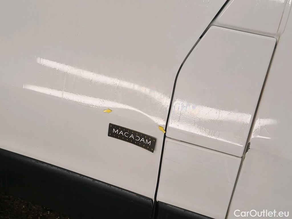  Renault  Trafic RENAULT  / 2014 / 4P / Fourgon tôlé FG GCFL1H1 1000 dCi95 Stop&Start E6 #11