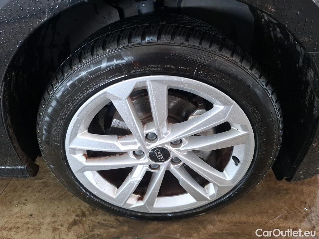  Audi  A3 AUDI  Berline / 2020 / 4P / Berline 35 TFSI 150 MHEV S Tronic Business Line #24