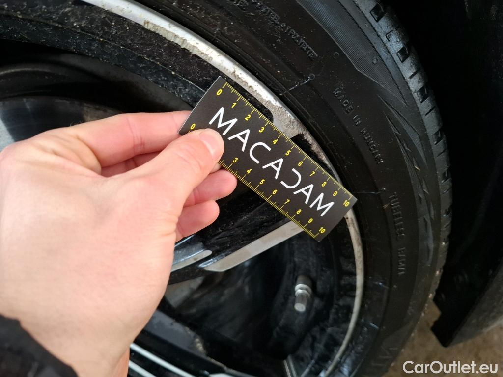  Bmw  Serie 3 Série 3 Touring 318 d M Sport 2.0 150CV BVA8 E6d #9