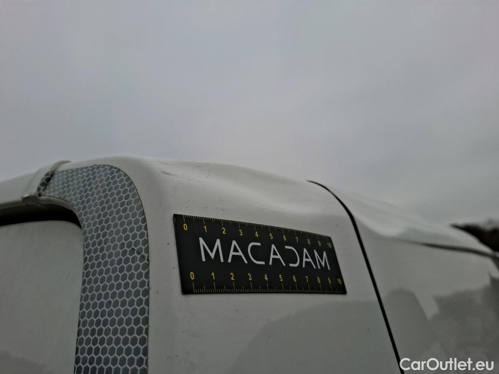  Volkswagen  Crafter  Fourgon Fourgon 35 mittlerer Radstand mit Hochdach FWD 2.0 140CV BVM6 #31