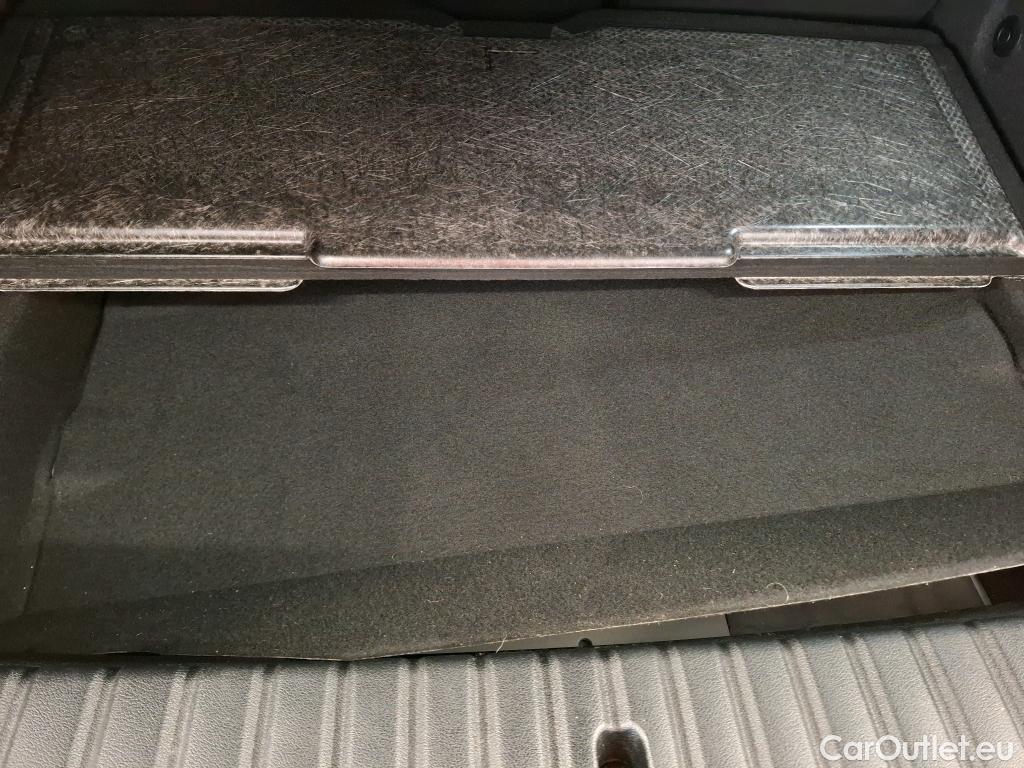  Bmw  Serie 1 BMW Série 1 / 2019 / 5P / Berline 116i DKG7 Business Design #6