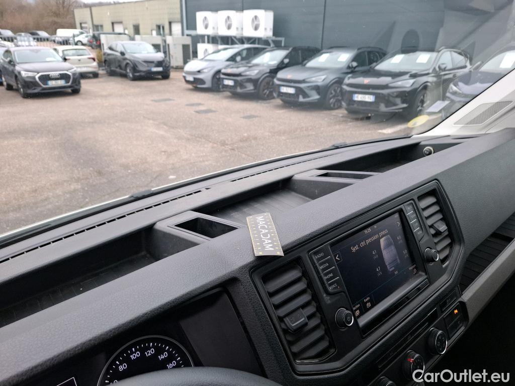  Volkswagen  Crafter  Fourgon Fourgon 35 mittlerer Radstand mit Hochdach FWD 2.0 140CV BVM6 #34