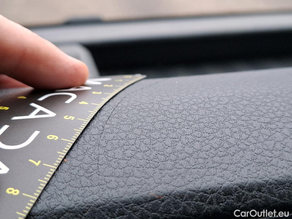  Volkswagen  Crafter  Fourgon Fourgon 35 mittlerer Radstand mit Hochdach FWD 2.0 140CV BVM6 #36