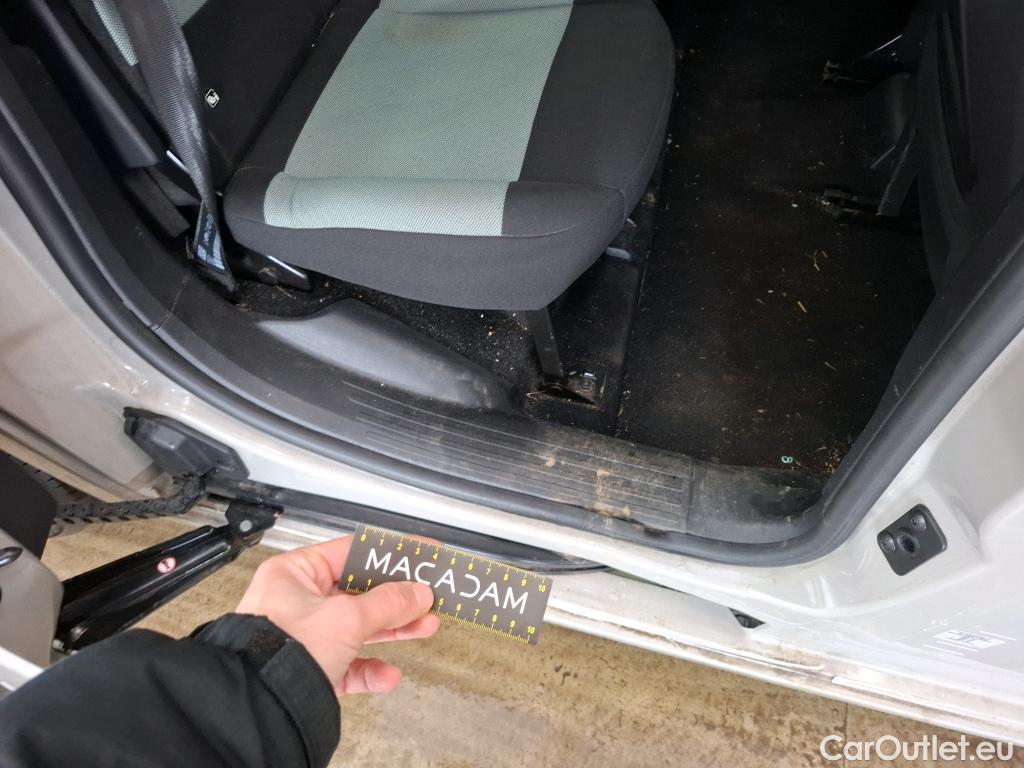  Citroen  Berlingo  Feel M 1.2 PureTech 130CV BVA8 E6d #1