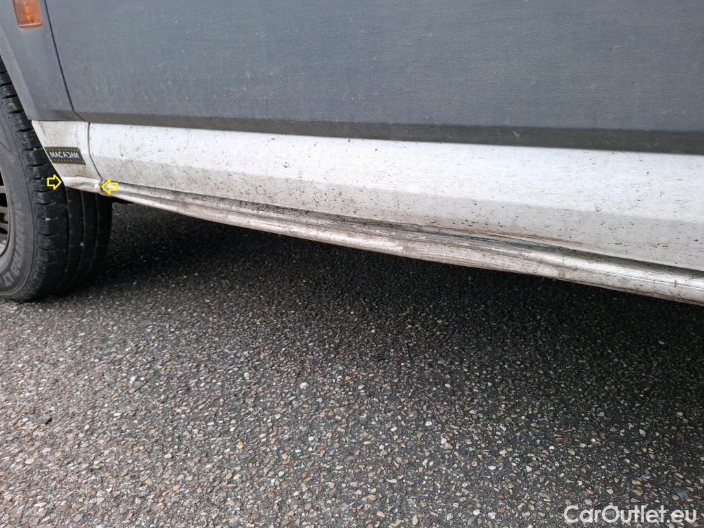  Volkswagen  Crafter  Fourgon Fourgon 35 mittlerer Radstand mit Hochdach FWD 2.0 140CV BVM6 #18