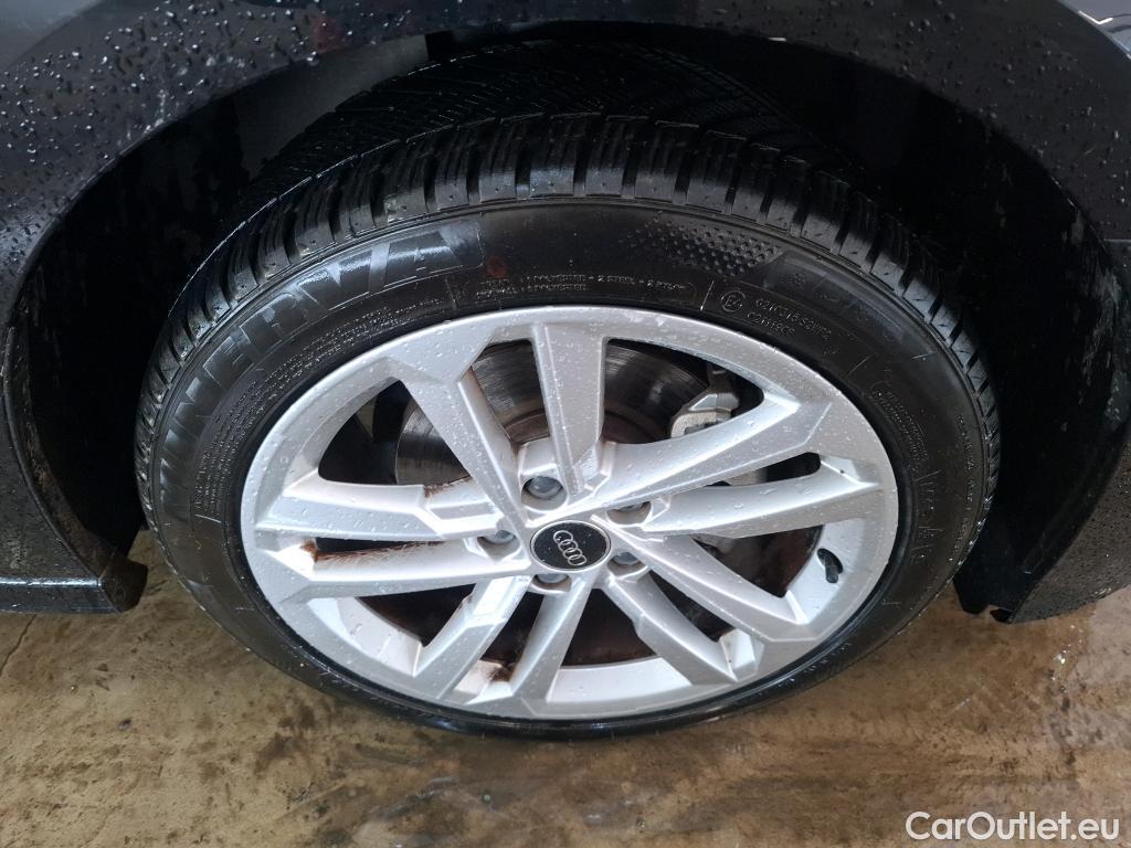  Audi  A3 AUDI  Berline / 2020 / 4P / Berline 35 TFSI 150 MHEV S Tronic Business Line #23