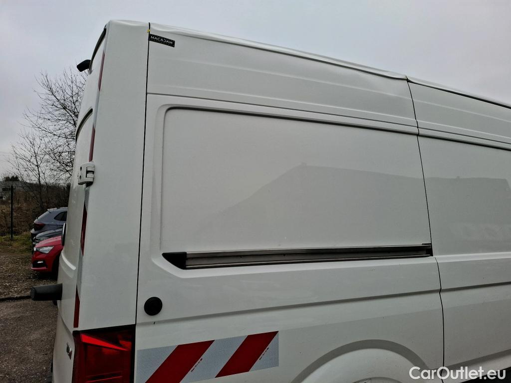  Volkswagen  Crafter  Fourgon Fourgon 35 mittlerer Radstand mit Hochdach FWD 2.0 140CV BVM6 #4
