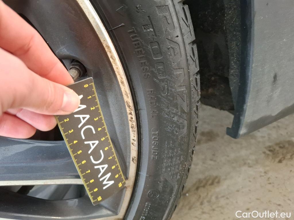  Bmw  Serie 1 Série 1 Berline 118 i Edition Sport 1.5 135CV BVA7 E6d #28