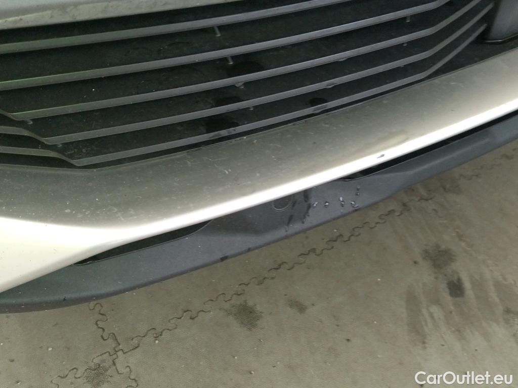  Peugeot  3008 PEUGEOT  / 2020 / 5P / todoterreno 1.5 BlueHDi 96kW S&S Allure Pack EAT8 #15