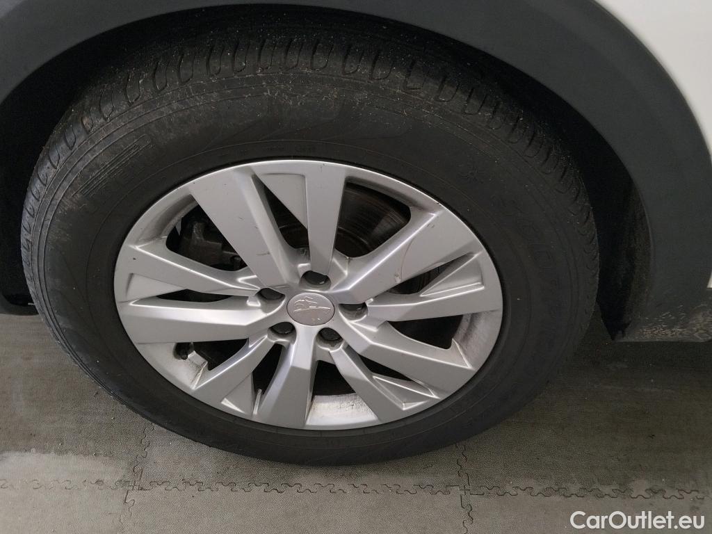  Peugeot  3008 PEUGEOT  / 2020 / 5P / todoterreno 1.5 BlueHDi 96kW (130CV) S&S Active Pack #9