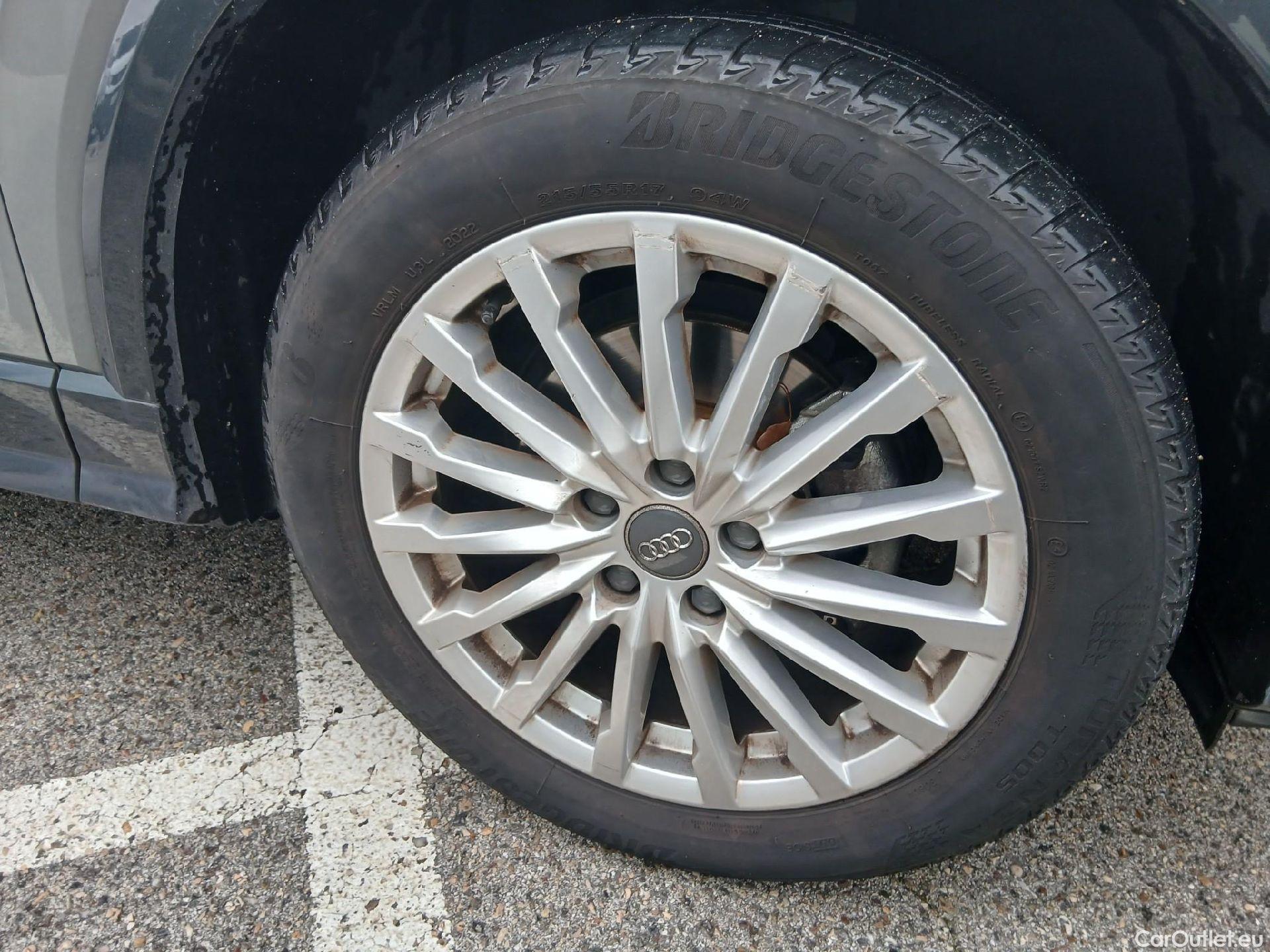  Audi  Q2 AUDI  / 2016 / 5P / todoterreno Design 30 TFSI 85kW (116CV) #58