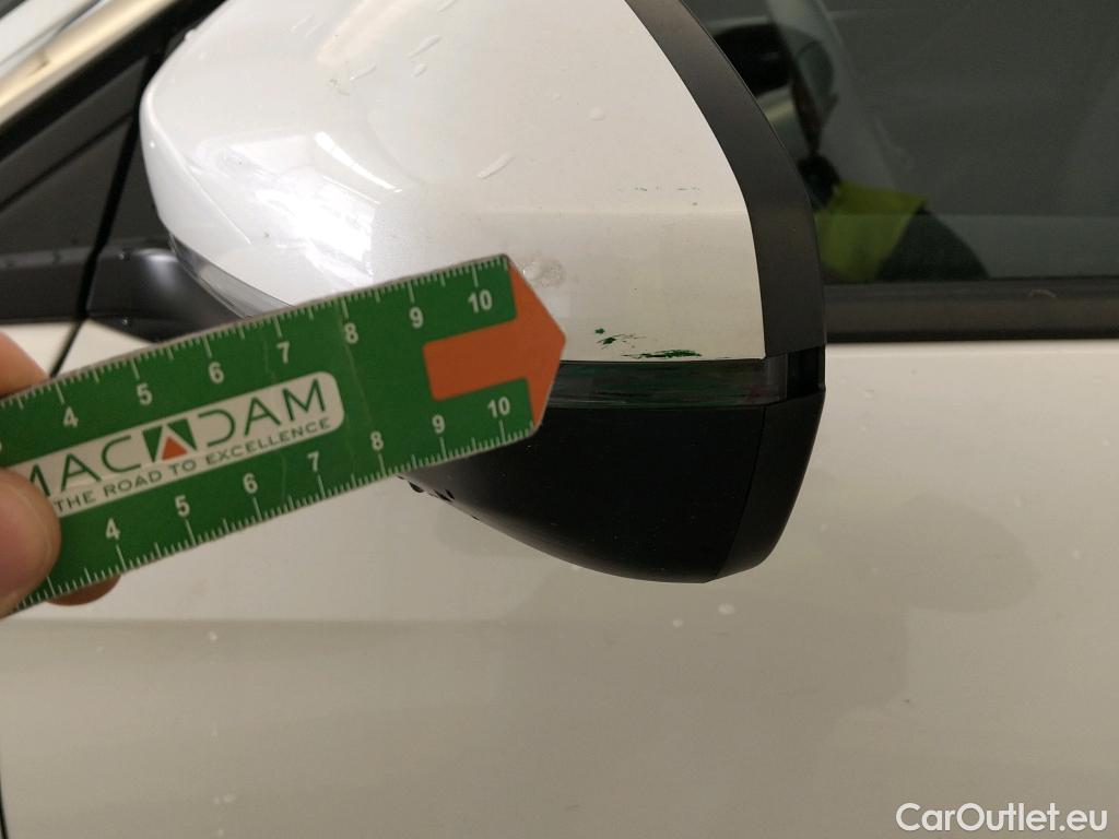  Peugeot  3008 PEUGEOT  / 2020 / 5P / todoterreno 1.5 BlueHDi 96kW (130CV) S&S Active Pack #26