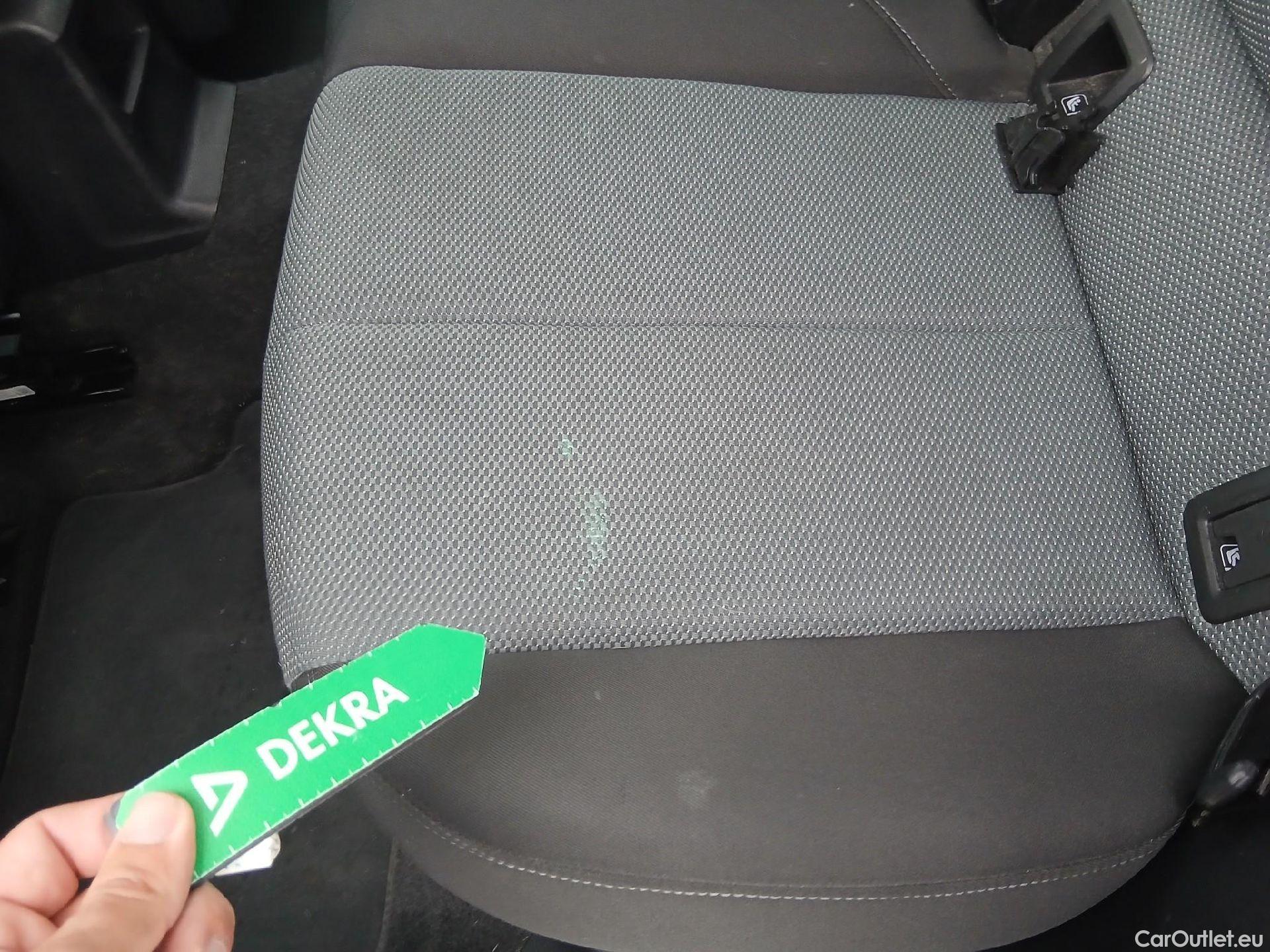  Audi  Q2 AUDI  / 2016 / 5P / todoterreno Design 30 TFSI 85kW (116CV) #31