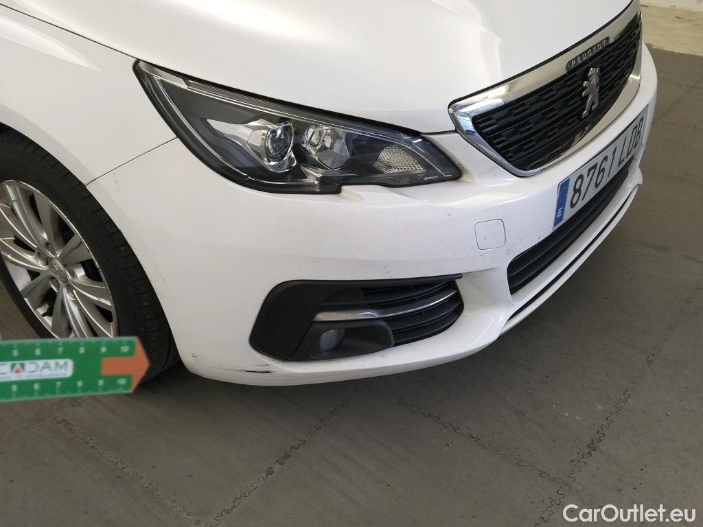  Peugeot  308 PEUGEOT  / 2017 / 5P / berlina con portón 5P Style BlueHDi 100 S&S 6 Vel. MAN #14