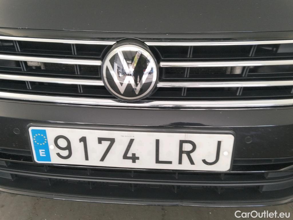  Volkswagen  Passat VOLKSWAGEN  / 2019 / 4P / sedán Business 2.0 TDI 90kW (122CV) DSG #25