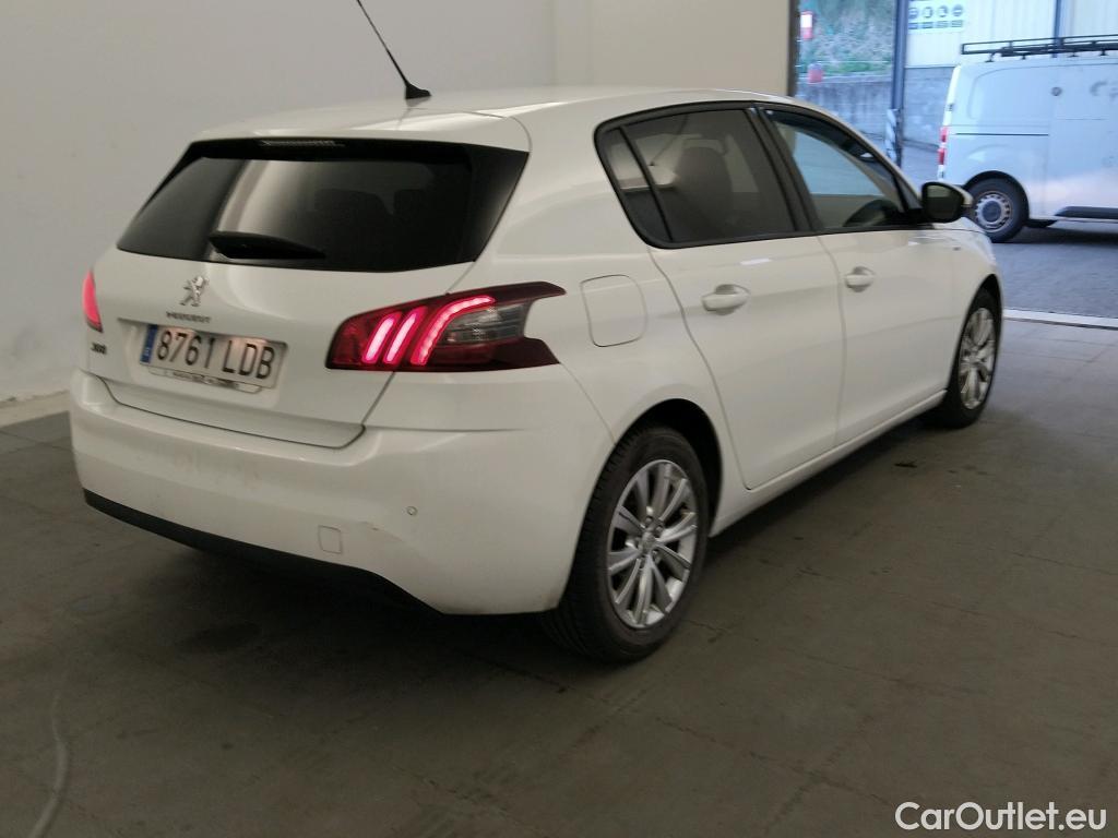  Peugeot  308 PEUGEOT  / 2017 / 5P / berlina con portón 5P Style BlueHDi 100 S&S 6 Vel. MAN #15