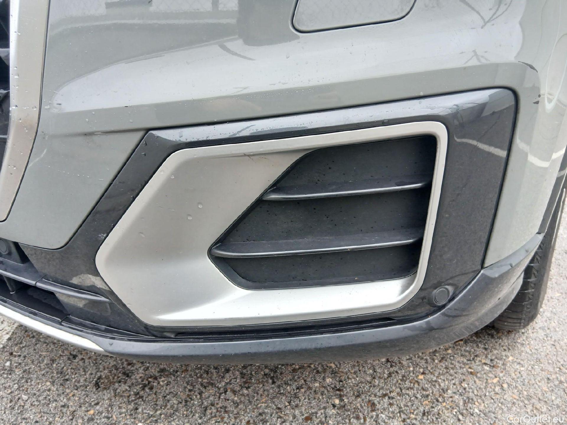  Audi  Q2 AUDI  / 2016 / 5P / todoterreno Design 30 TFSI 85kW (116CV) #6