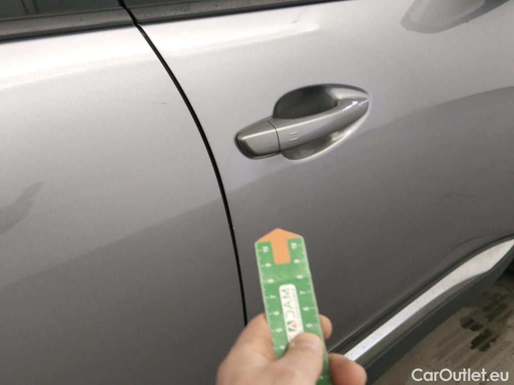  Peugeot  3008 PEUGEOT  / 2020 / 5P / todoterreno 1.5 BlueHDi 96kW S&S Allure Pack EAT8 #8