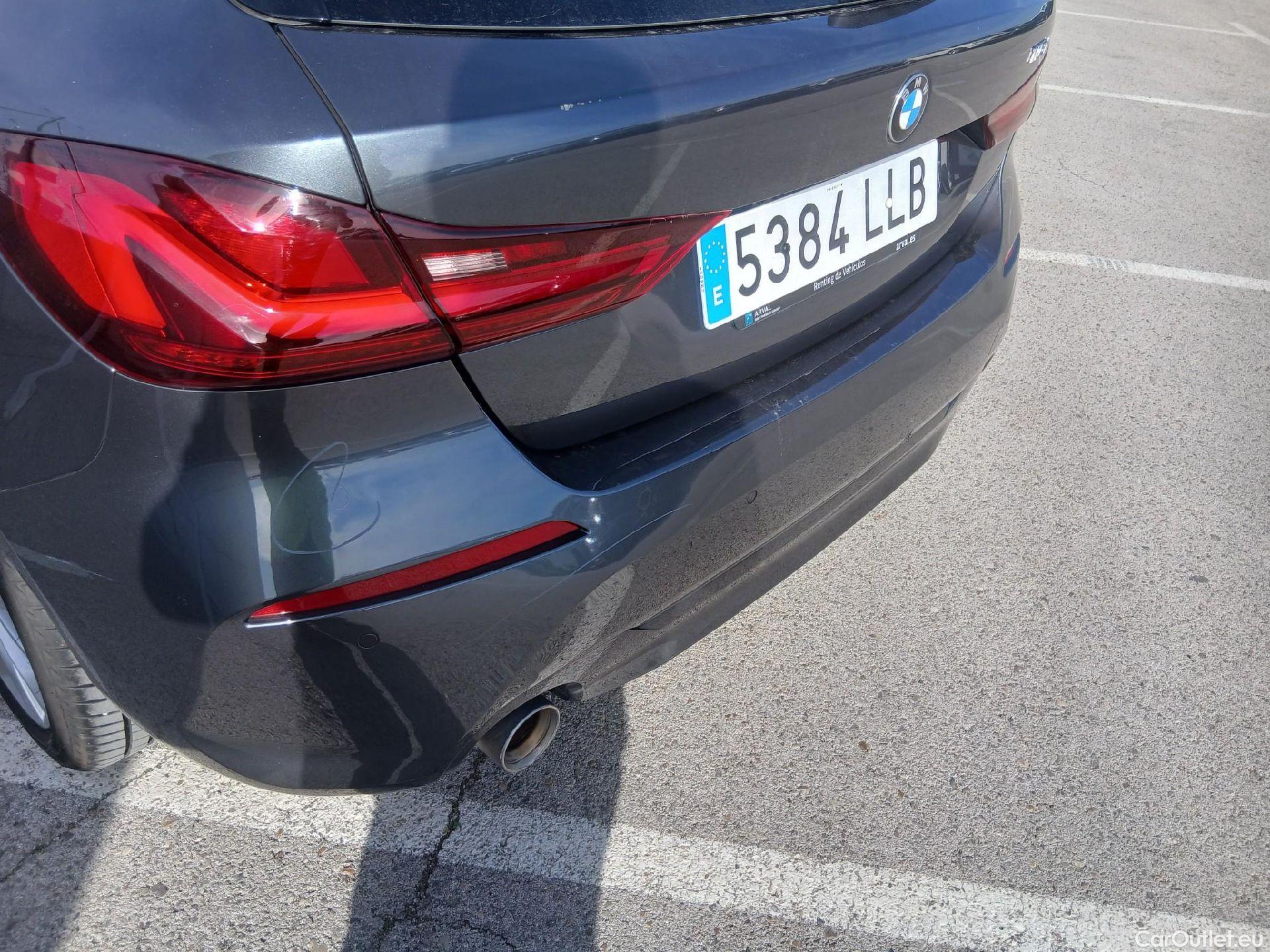  Bmw  Serie 1 BMW  / 2019 / 5P / berlina con portón 118i #19