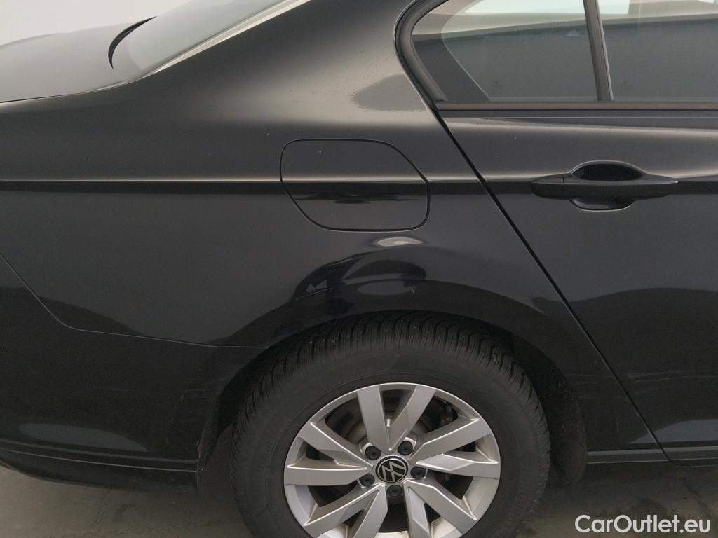  Volkswagen  Passat VOLKSWAGEN  / 2019 / 4P / sedán Business 2.0 TDI 90kW (122CV) DSG #5