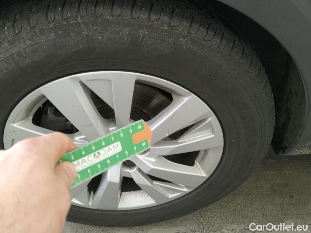  Peugeot  3008 PEUGEOT  / 2020 / 5P / todoterreno 1.5 BlueHDi 96kW (130CV) S&S Active Pack #10