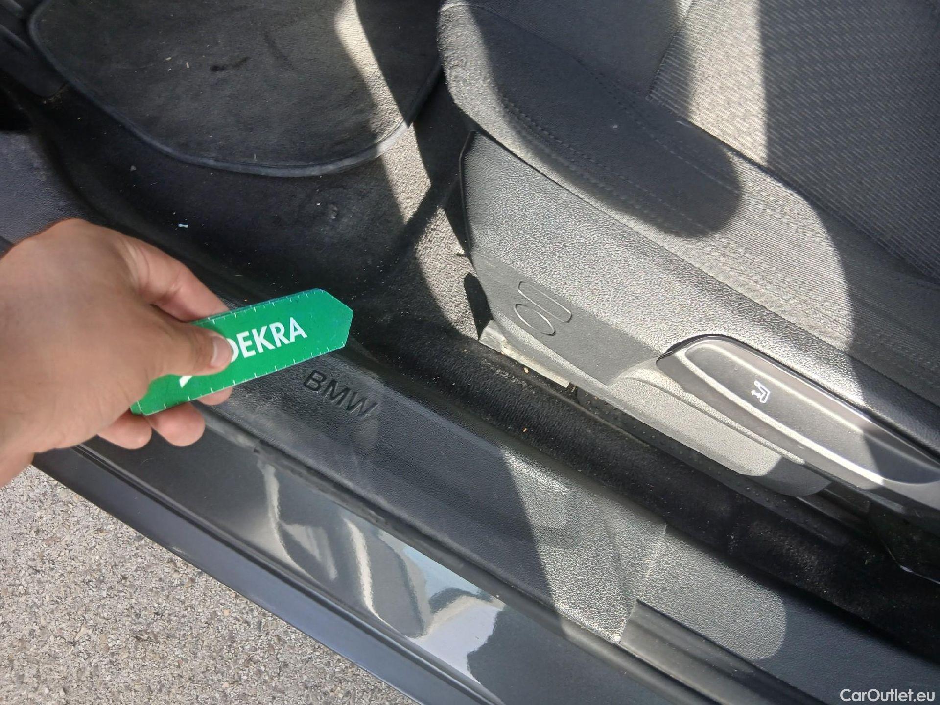  Bmw  Serie 1 BMW  / 2019 / 5P / berlina con portón 118i #3