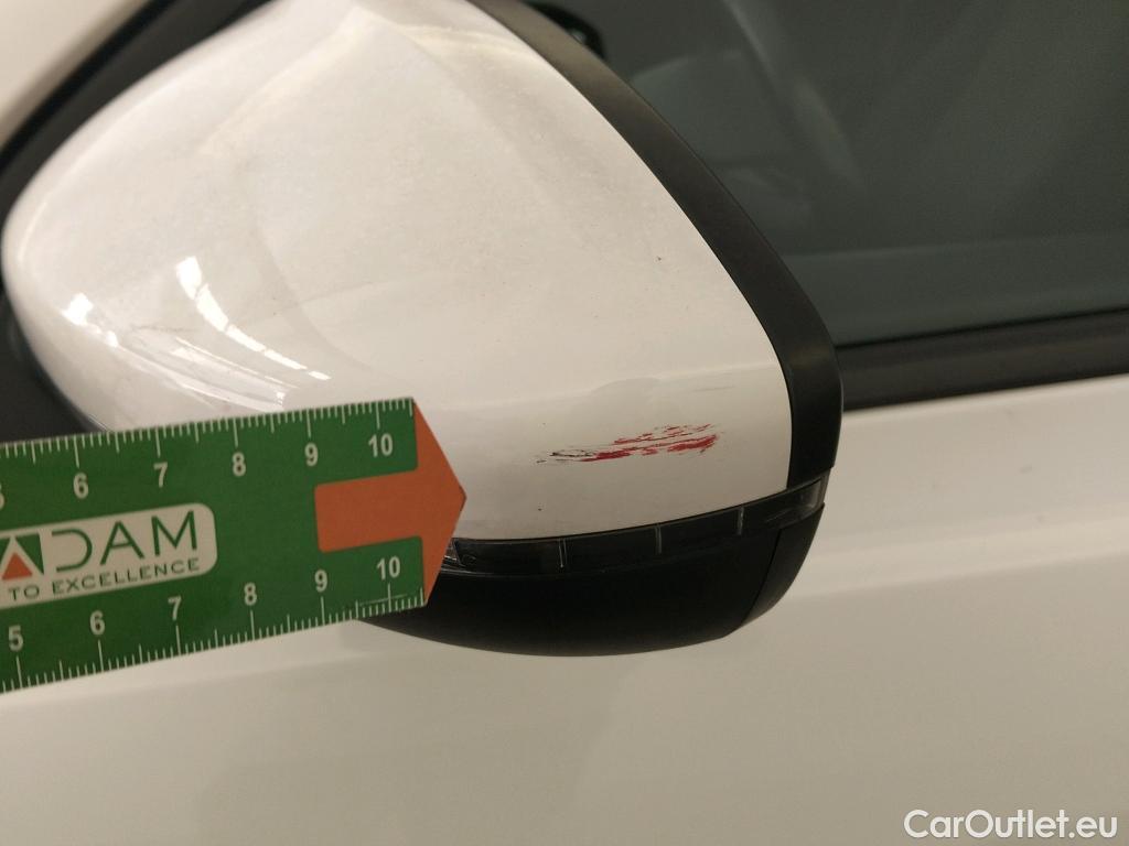  Peugeot  308 PEUGEOT  / 2017 / 5P / berlina con portón 5P Style BlueHDi 100 S&S 6 Vel. MAN #18