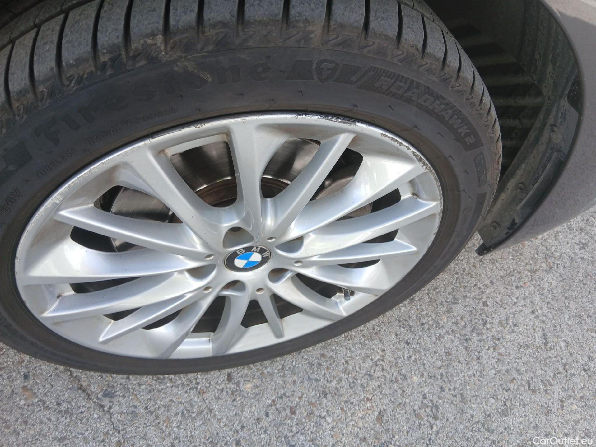  Bmw  Serie 1 BMW  / 2019 / 5P / berlina con portón 118i #29