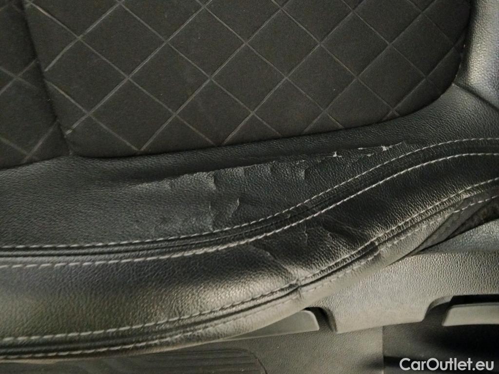  Renault  Kadjar RENAULT  / 2019 / 5P / crossover Zen Blue dCi 110kW (150CV) 4x4 #8