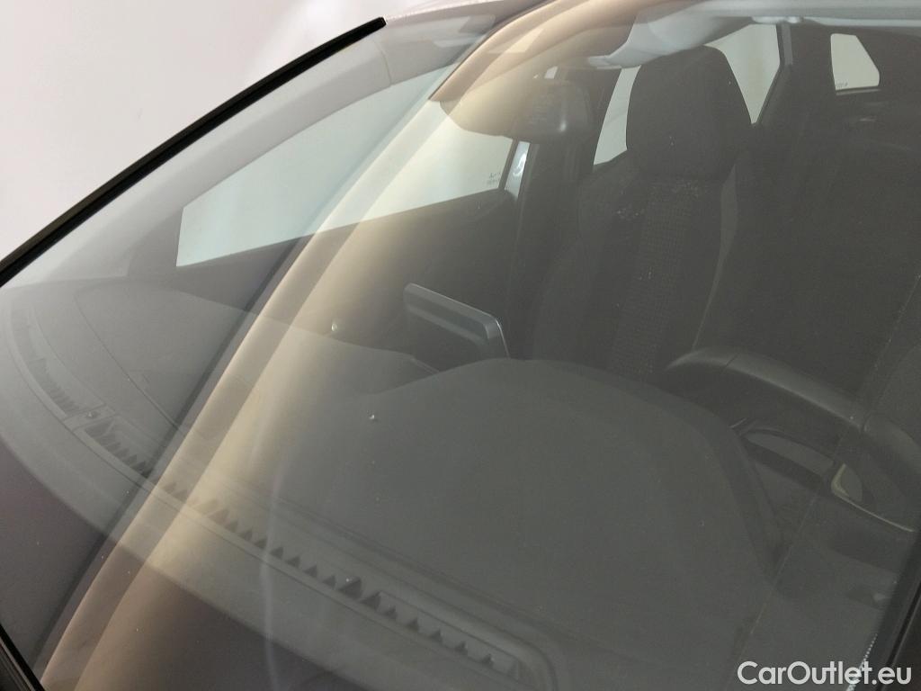  Peugeot  3008 PEUGEOT  / 2020 / 5P / todoterreno 1.5 BlueHDi 96kW (130CV) S&S Active Pack #1