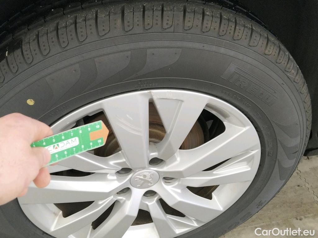  Peugeot  3008 PEUGEOT  / 2020 / 5P / todoterreno 1.5 BlueHDi 96kW (130CV) S&S Active Pack #12