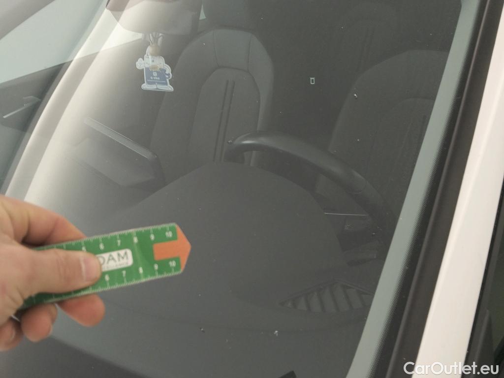  Land Rover  Discovery SEAT Nuevo León / 2020 / 5P / berlina con portón 2.0 TDI 85kW S&S Style Go (AC3) #2