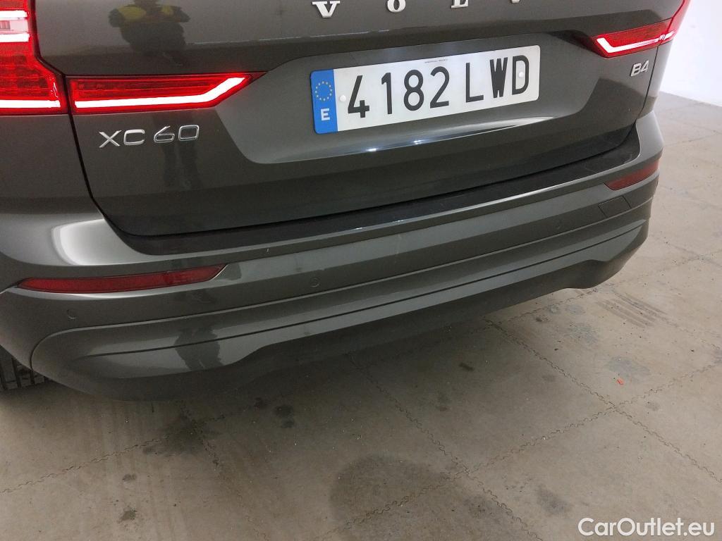  Volvo  XC60 VOLVO  / 2017 / 5P / todoterreno 2.0 B4 D Momentum Pro Auto #3