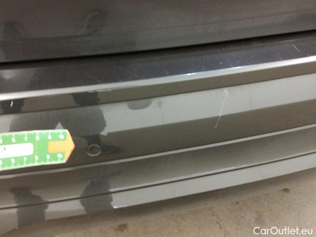  Volvo  XC60 VOLVO  / 2017 / 5P / todoterreno 2.0 B4 D Momentum Pro Auto #5