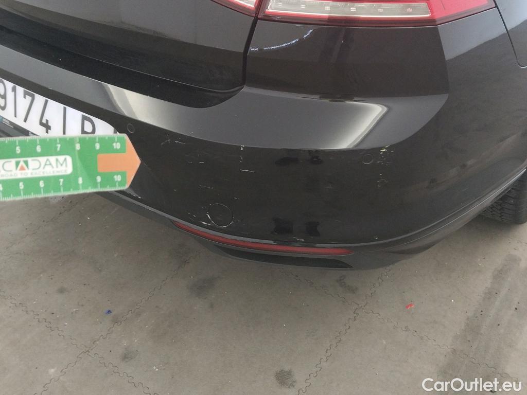  Volkswagen  Passat VOLKSWAGEN  / 2019 / 4P / sedán Business 2.0 TDI 90kW (122CV) DSG #20